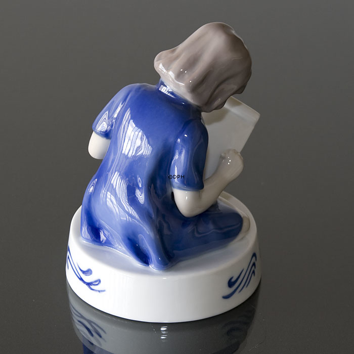 Årsfigur 1983, Den lille kunstner, Pige med tegneblok, Bing & Grøndahl