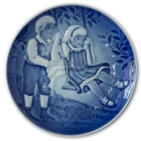 1986 Bing & Grondahl, Children's Day Plate