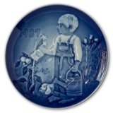 1987 Bing & Grondahl, Children's Day Plate