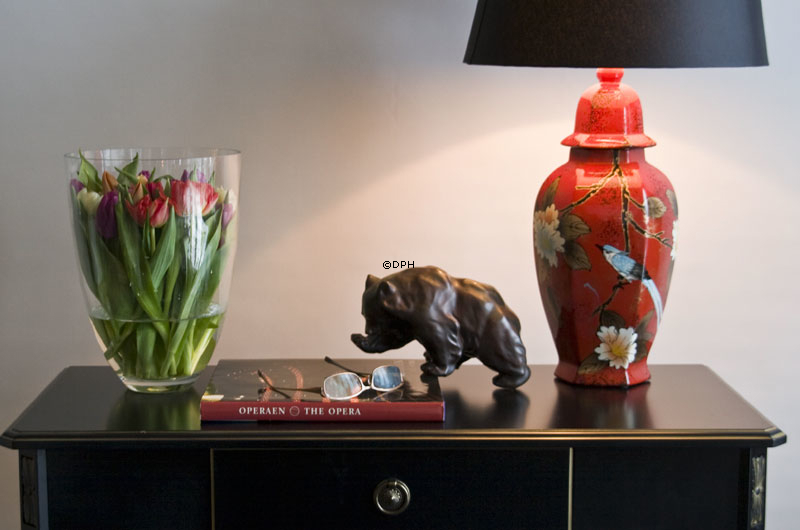 Gående brun bjørn i stentøj, Bing & Grøndahl stentøjsfigur