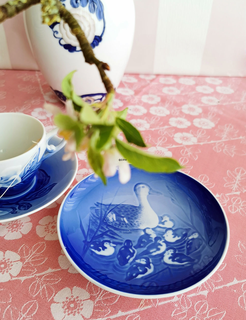 And med ællinger 1973, Bing & Grøndahl Mors dag platte