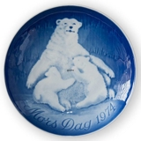 Polar Bear with Cubs 1974, Bing & Grondahl Mother's Day plate