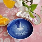 Stork with Chicks 1984, Bing & Grondahl Mother's Day plate