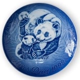 Panda with Cubs 1992, Bing & Grondahl Mother's Day plate