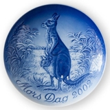 Kangaroo with joeys 2002, Bing & Grondahl Mother's Day plate