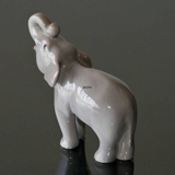 1986 Bing & Grondahl Mother's Day figurine "Elephant"