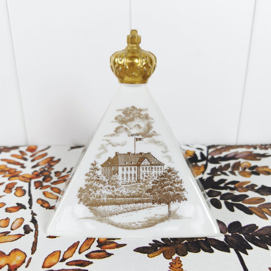 Brevpresse - pyramide med motiver fra Amalienborg, Christian X, Bing & Grøndahl