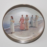 P.S. Krøyer oval platte, Strandpromenaden af Michael Ancher, Bing & Grøndahl