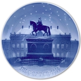 The Royal 
Palace, Amalienborg 1914, Bing & Grondahl Christmas plate