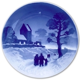 Chruchgoers on Christmas Day 1926, Bing & Grondahl Christmas plate