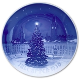 The 
Christmas tree on City Hall square 1930, Bing & Grondahl Christmas plate