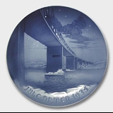 The Lillebelt Bridge connecting Funen 
with Jutland 1935, Bing & Grondahl Christmas plate