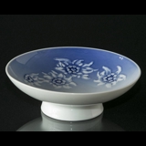 Bowl with flowers, Bing & Grondahl No. XX-382