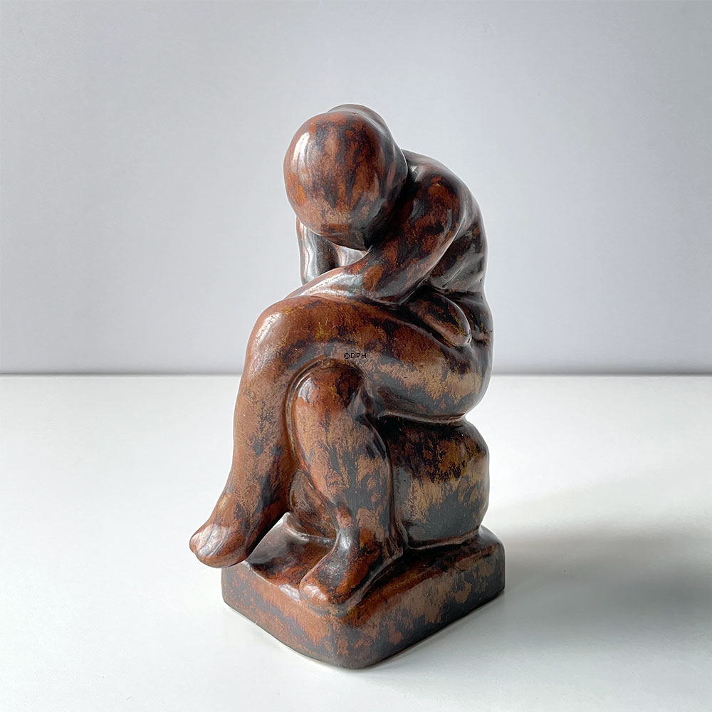 HJORTH Figur sørgende kvinde  nr. 830B