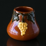 CV Kjær Vase with grape branches ( Michael Andersen )