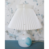 Le Klint bordlampe af hvidt glas med turkis dekoration med lampeskærm (Brugt)