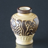 Vase med løvemotiv nr. 6473