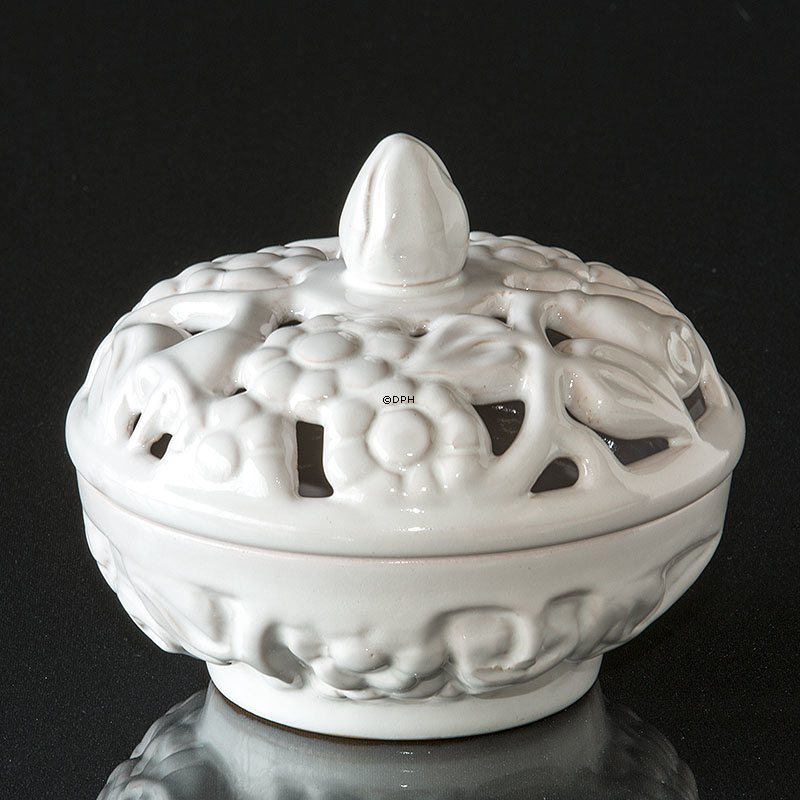 Hjorth bonbonniere / Lågskål, hvid med blomsterflet