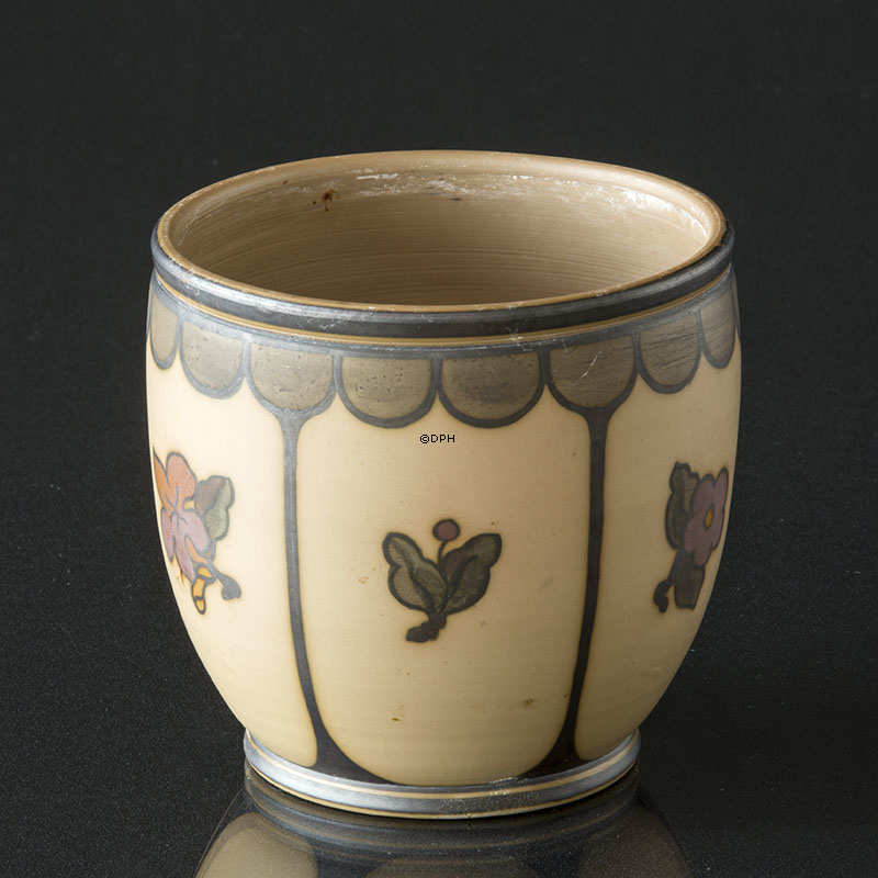 Vase nr. 63 med blomster, Hjorth