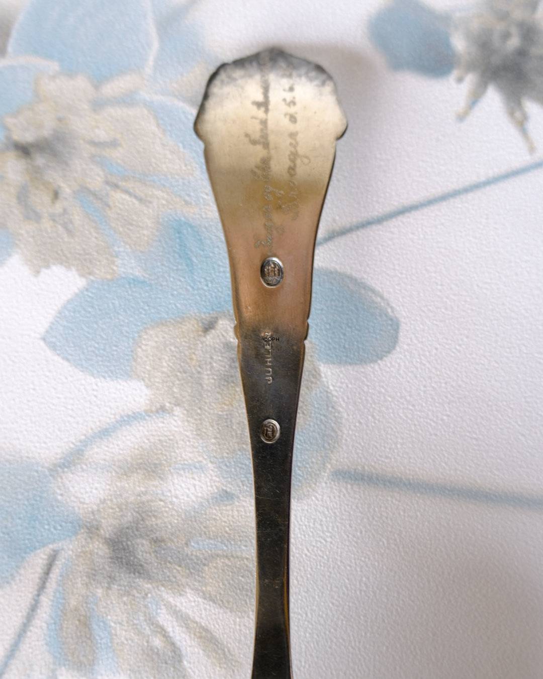 Tretårnet kagespade