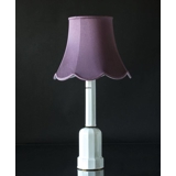 Håndsyet kantet lampeskærm med buer 32 cm i højden, lilla/mørk rosa silke stof