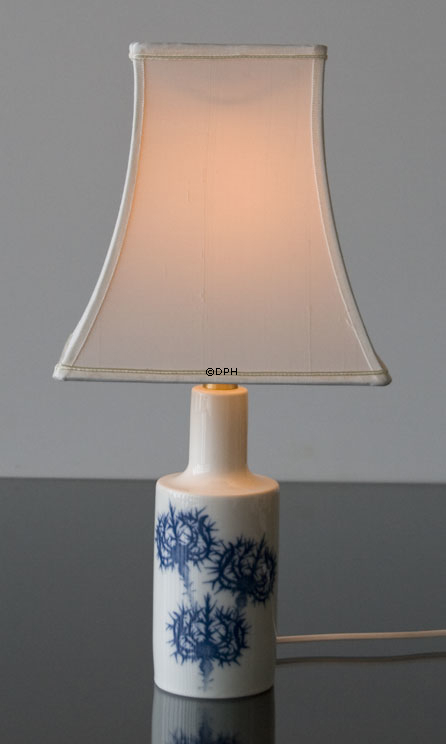 Firkantet lampeskærm 29 cm i højden, hvid silke (Vedr. 2. sortering - se beskrivelse)