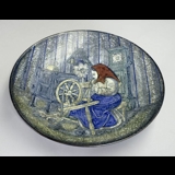 Large Dish with woman spinning flax No. 4106-2