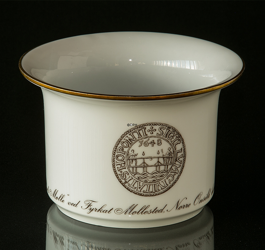 Urtepotte, "Ryds Mølle" ved Fyrkat Møllested, Nørre Onsild herred, opført 1764, Julen 1977, Bing & Grøndahl