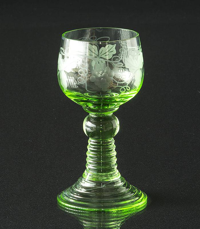 Rømer hvidvinsglas med grøn stilk