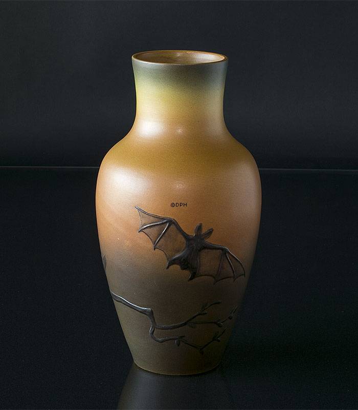 Vase med ugle nr. 674