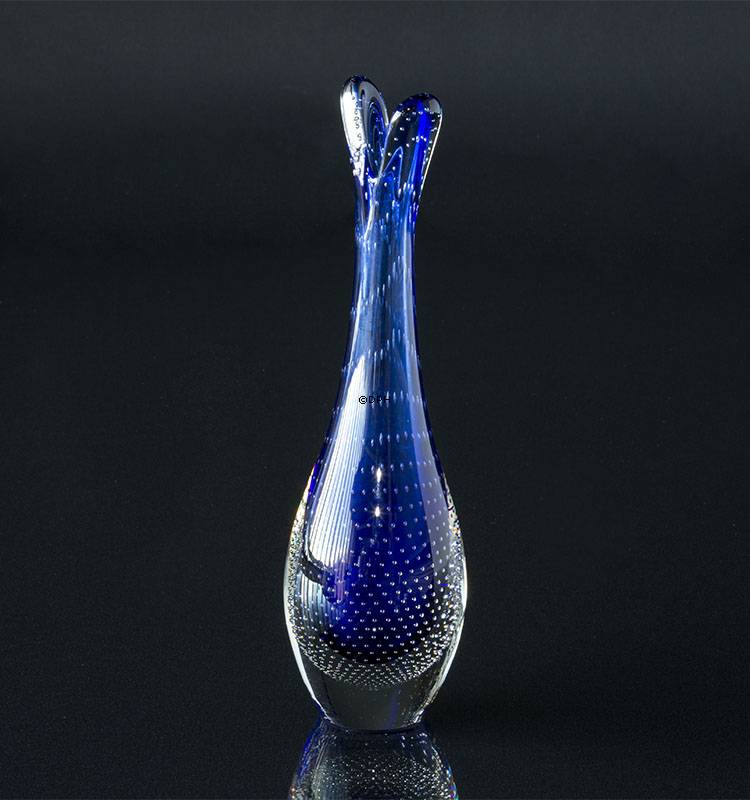 Næbvase, Holmegaard, glas blå med bobler