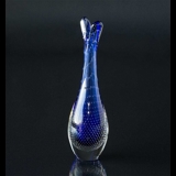 Næbvase, Holmegaard, glas blå med bobler