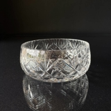 Crystal glass bowl with engravings