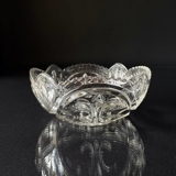 Crystal glass bowl wiith engravings