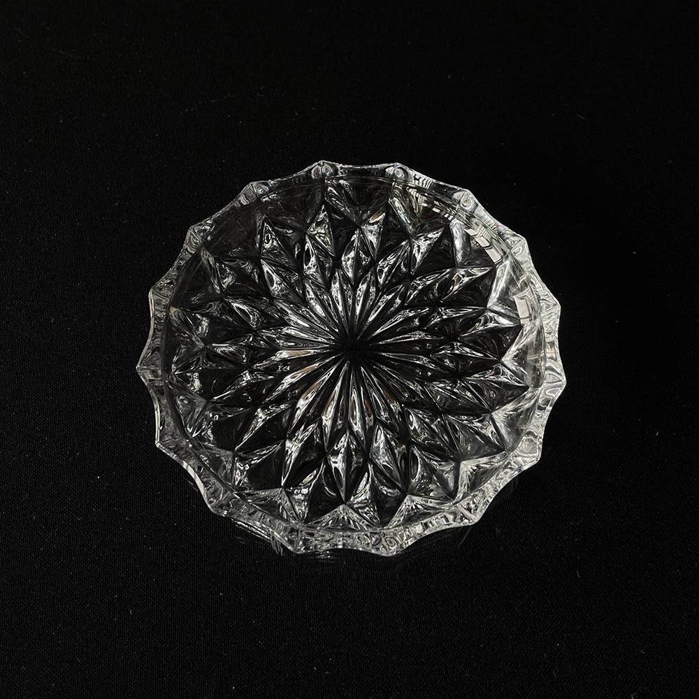 Krystal glas asiet eller smørskål med slibninger