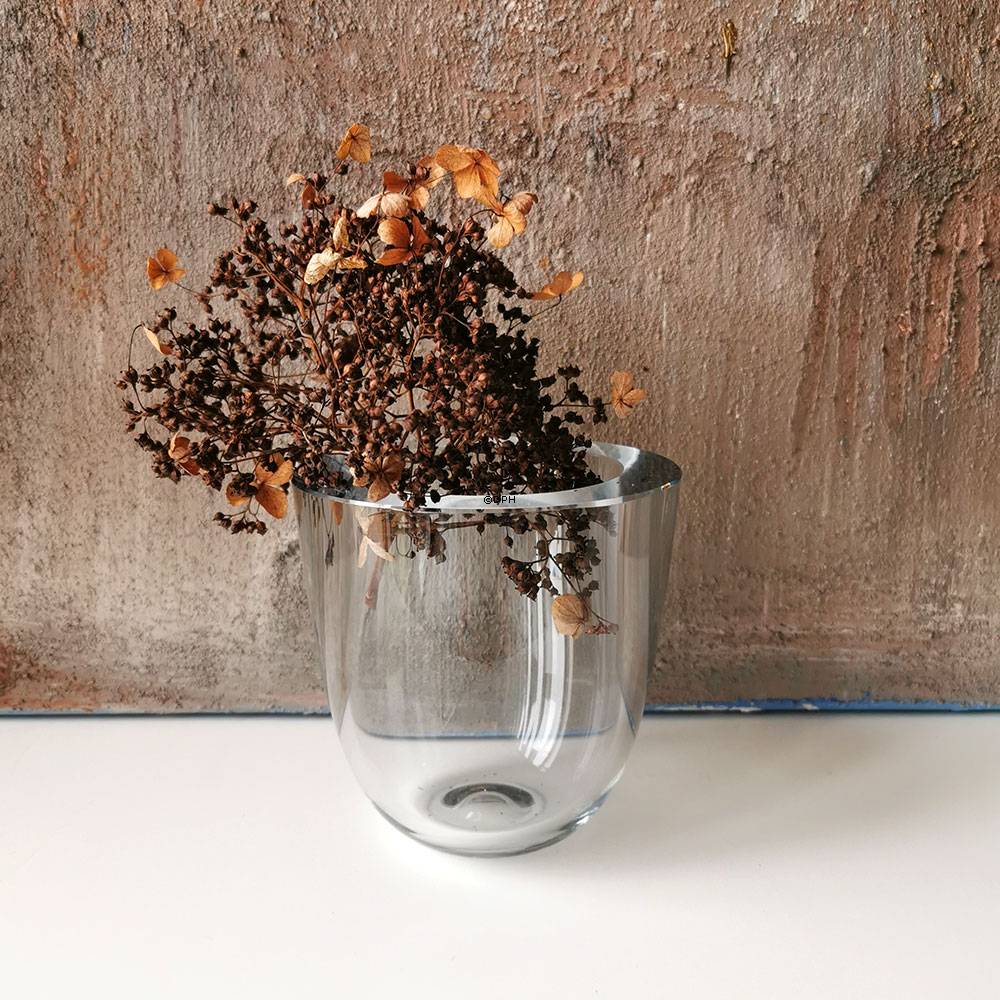 Rund vase i massiv glas