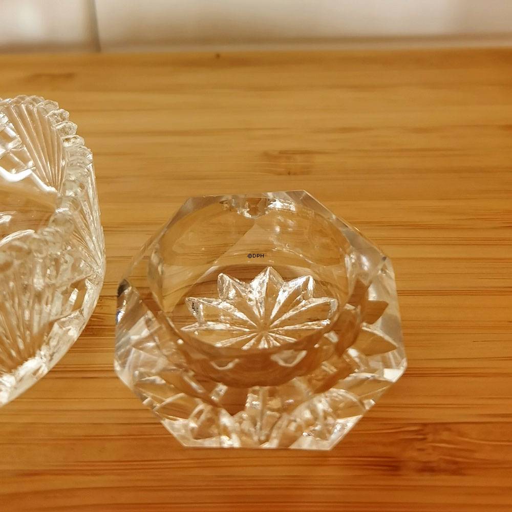 Saltkar med slibninger