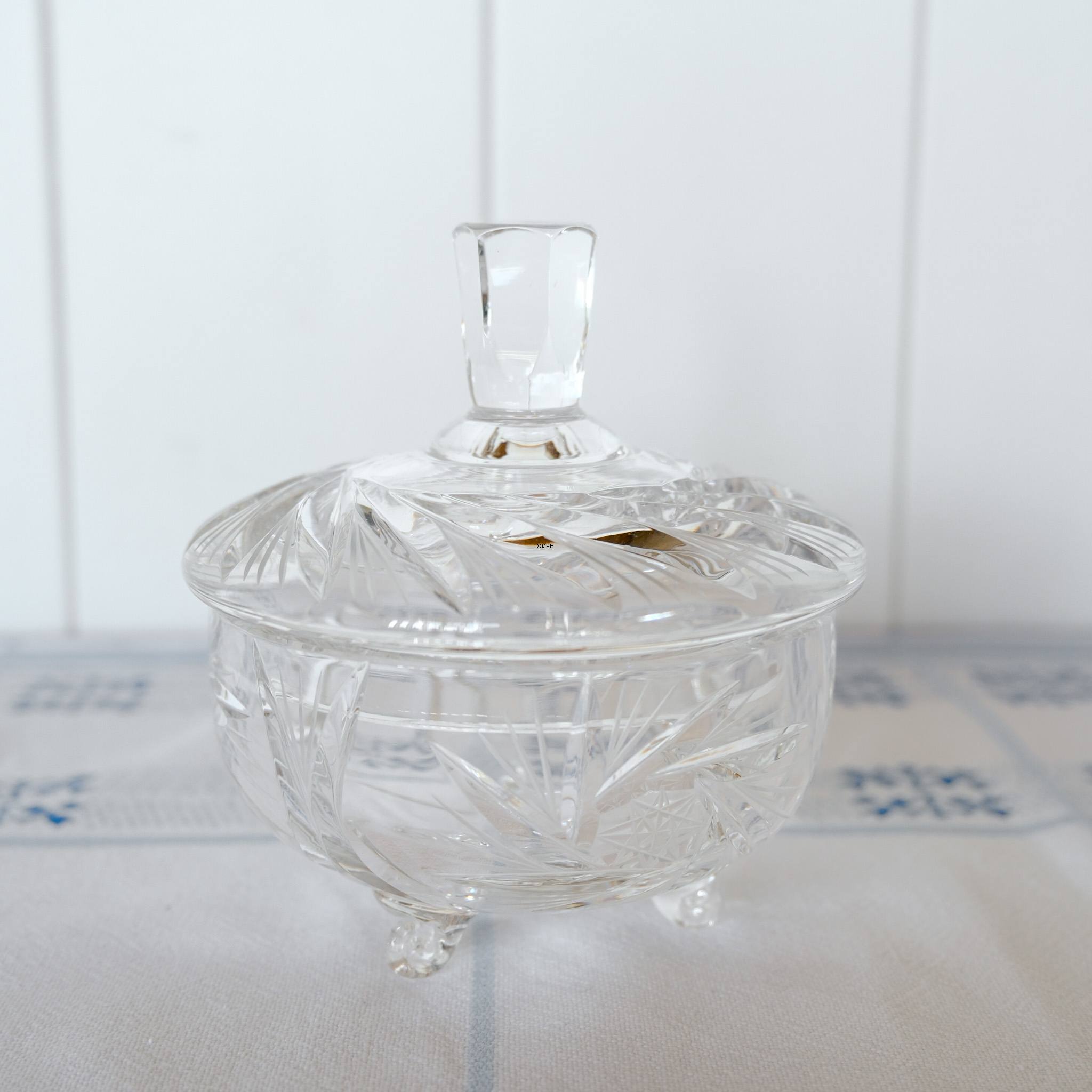 Krystal glas bonbonniere, skål med låg, med slibninger