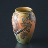 Ipsen Vase med egern nr. 795