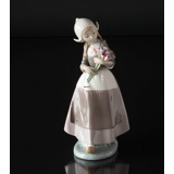 Lladro figur, Pige med blomster, H 26 cm