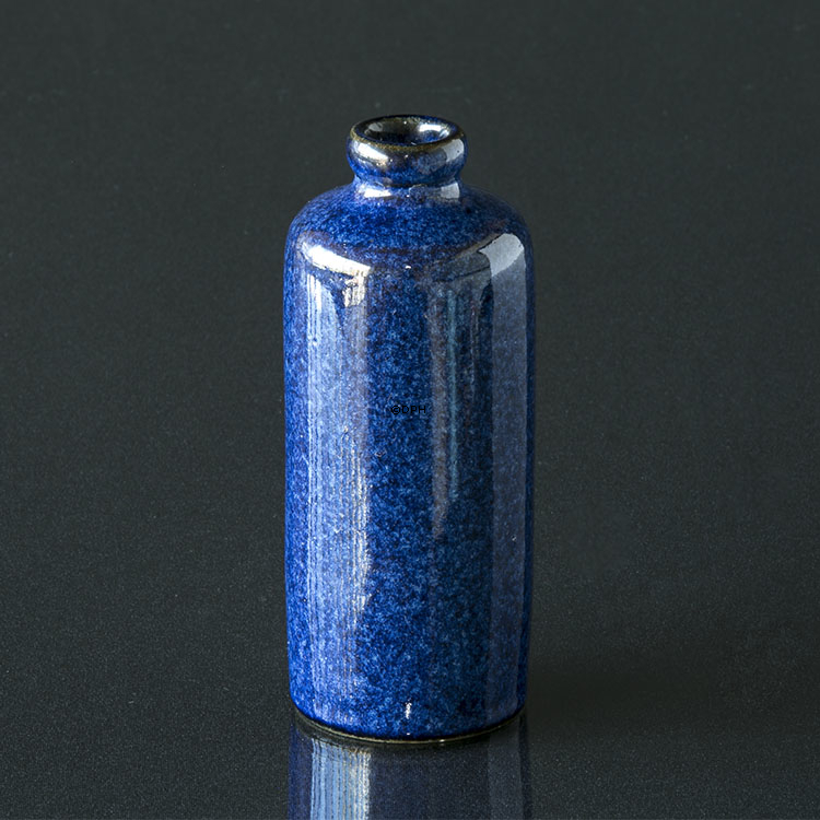 Hjorth Vase nr. 17, Højde 14 CM