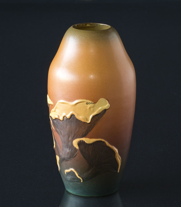 Ipsen Vase med svampe nr. 577