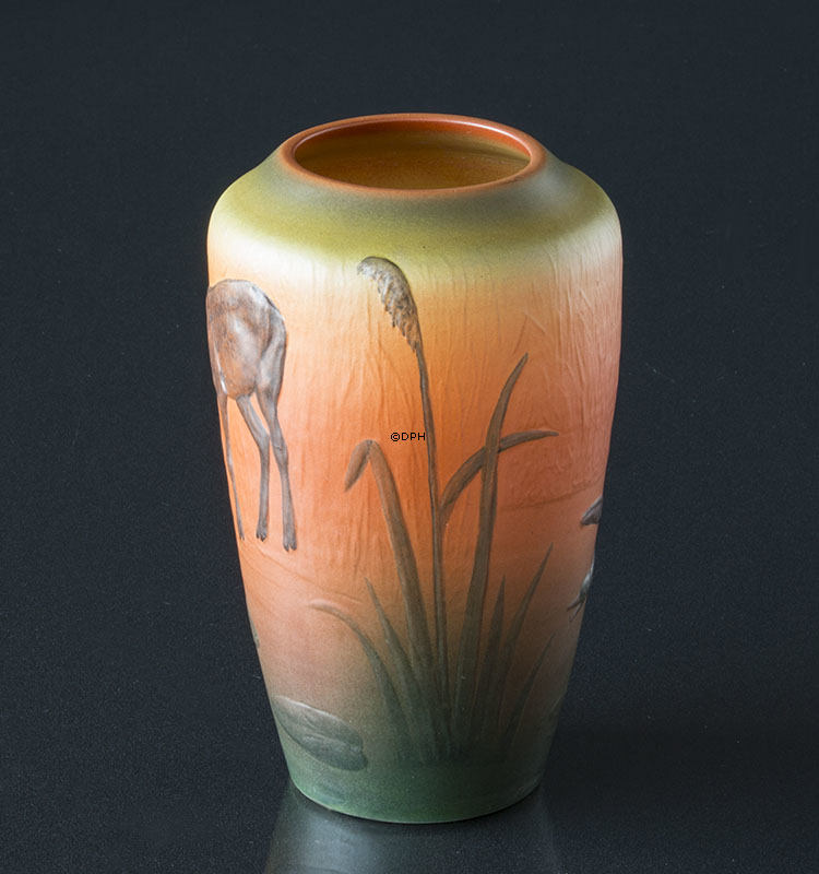 Ipsen Vase med rådyr nr. 635