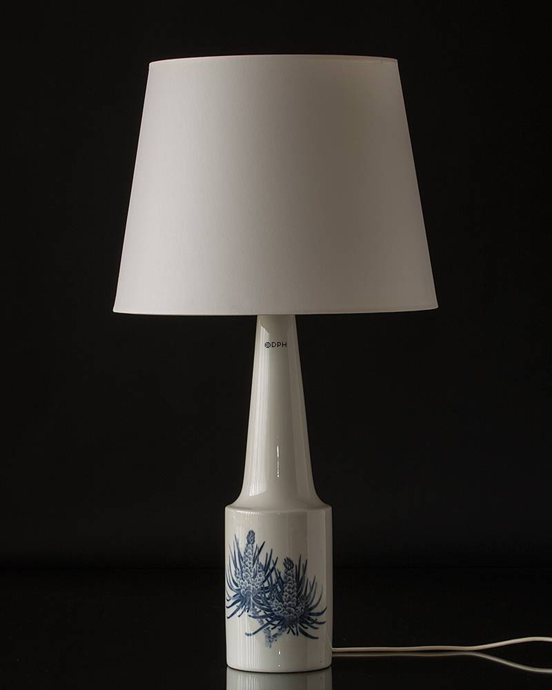 Stor Royal Copenhagen Bordlampe med koglemotiv F&M