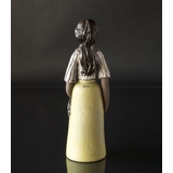 Figur Blumenmädchen in Keramik