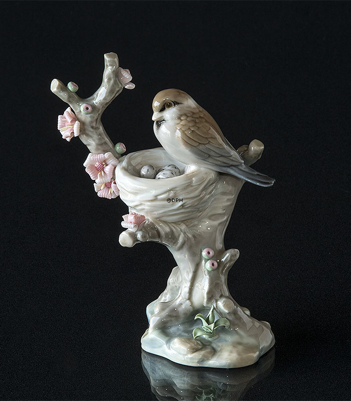 Lladro figur, fugl med rede