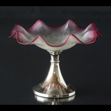 Cake dish on foot with wavy pink bowl ø23cm