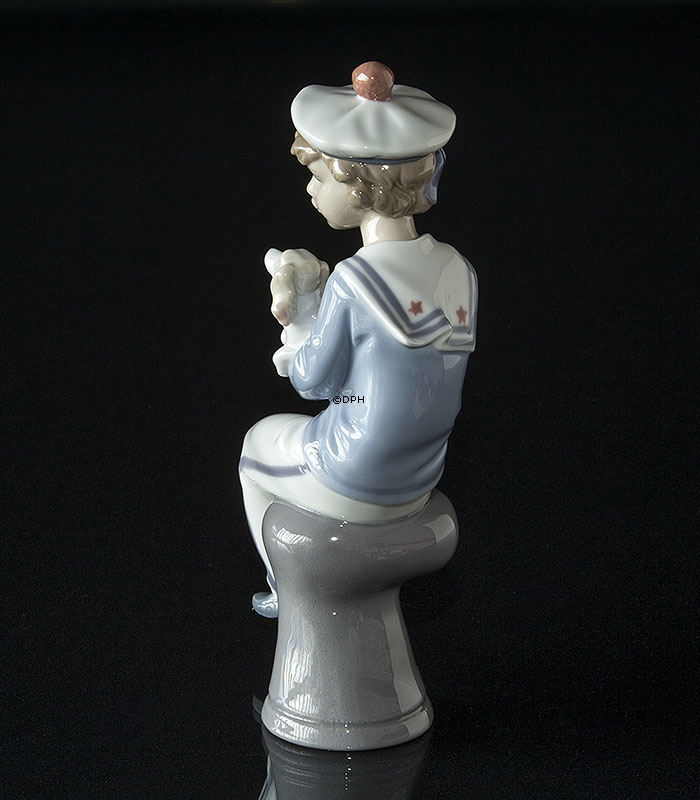 Lladro figur nr. 6196, Matros med hund