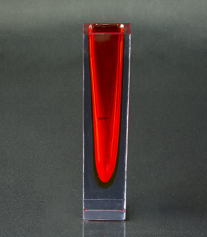 Orrefors firkantet glas vase, rød