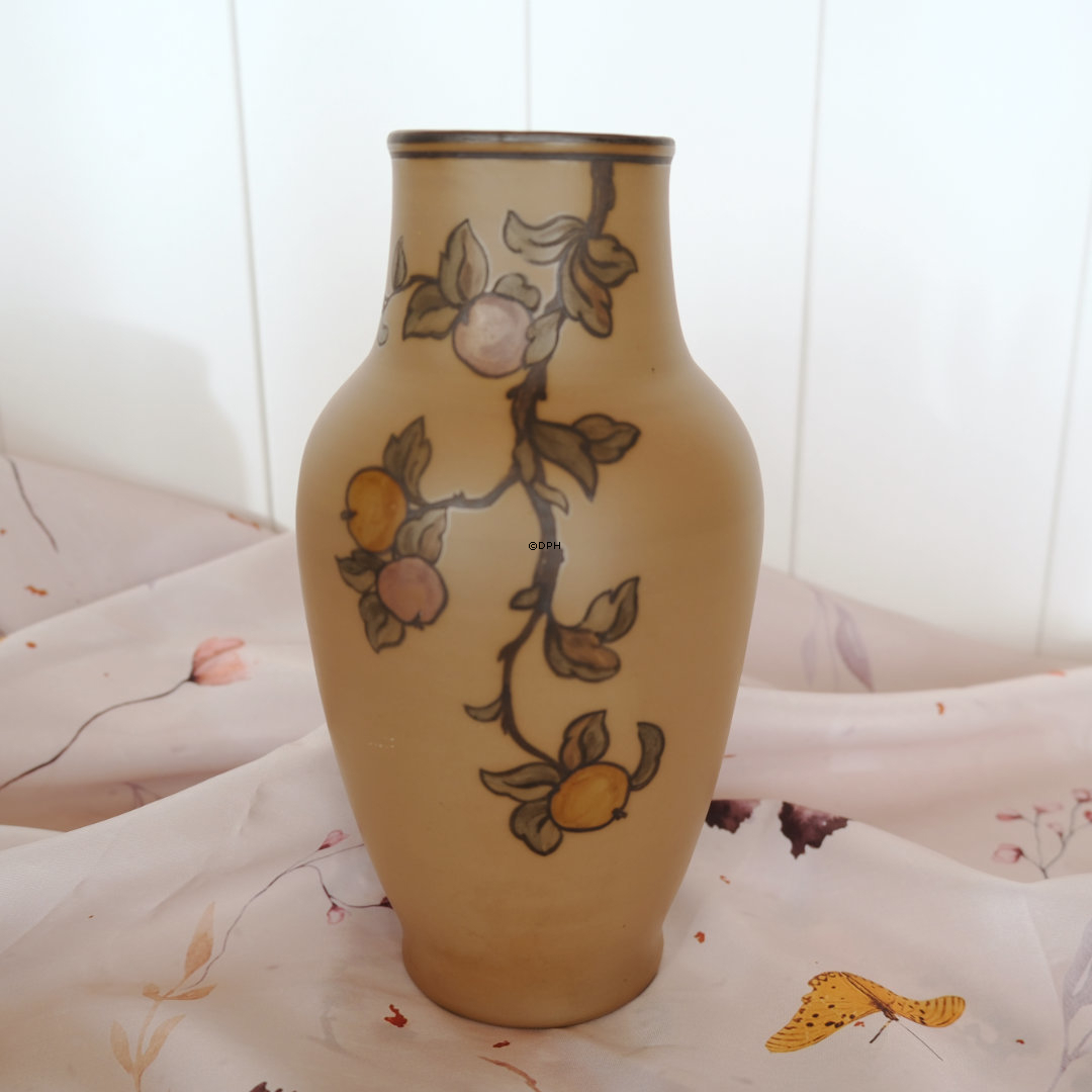 Hjorth vase nr. 45 med papegoje